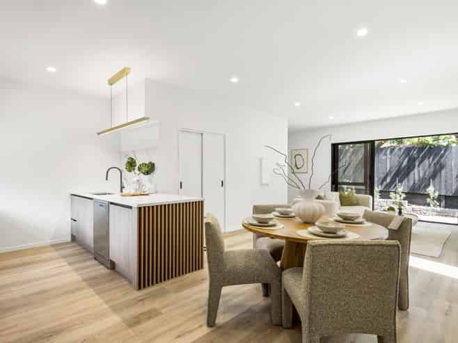 16-18 Handley Avenue, Narrow Neck