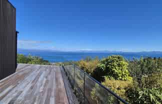 33 Whakamoenga Point, Acacia Bay