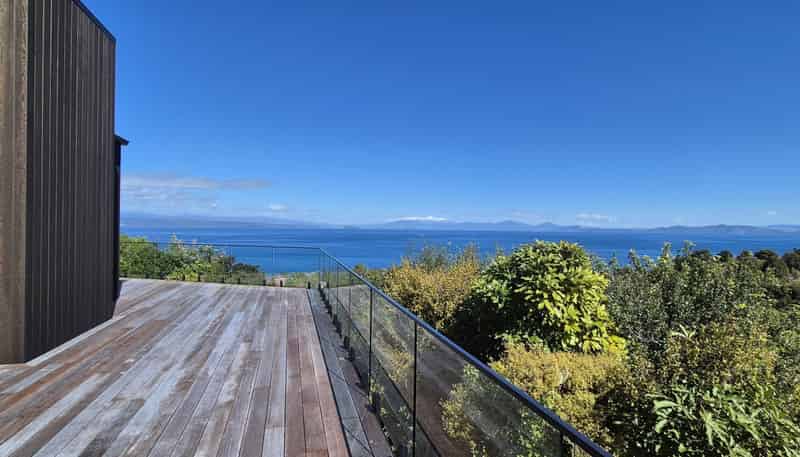 33 Whakamoenga Point, Acacia Bay