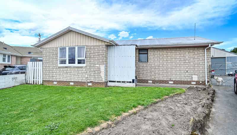 301 Ruru Place, Camberley