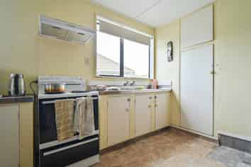 301 Ruru Place, Camberley