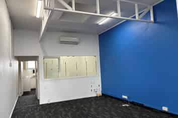 50M² RETAIL / OFFICE SPACE 
