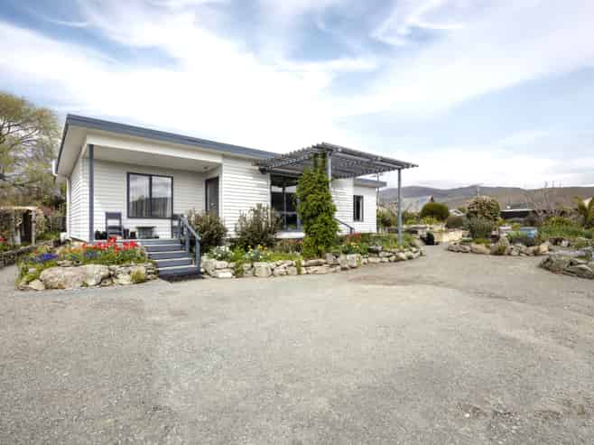 1b Waitaki Drive East, Otematata