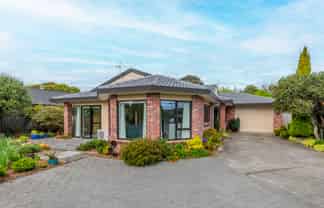 64 Cedar Drive, Paraparaumu Beach