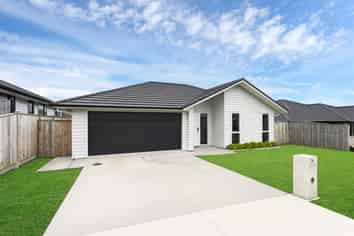 16 LEATHEM CRESCENT, Pokeno
