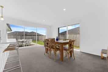 16 LEATHEM CRESCENT, Pokeno