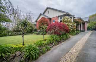 9 Woodlands Road, Parkside