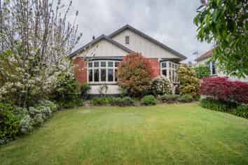 9 Woodlands Road, Parkside