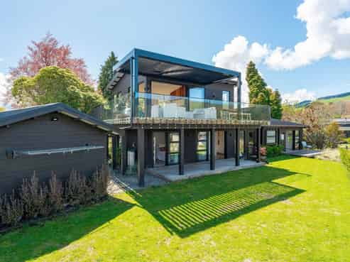 2 Nisbet Terrace, Kinloch