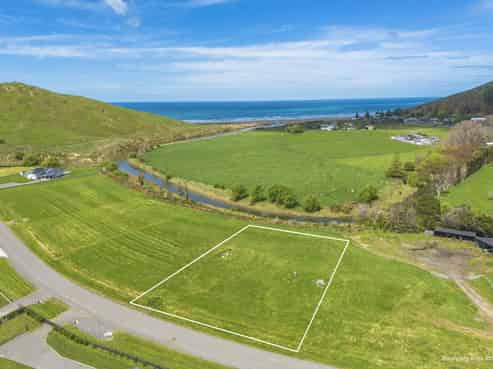 44 Punawaitai Road , Omakere