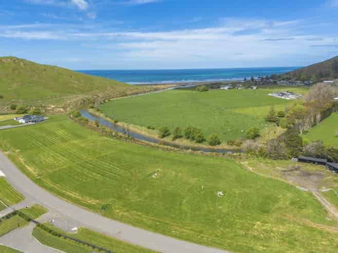 44 Punawaitai Road , Omakere