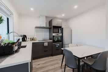 2/70 Cameron Road, Hamilton East