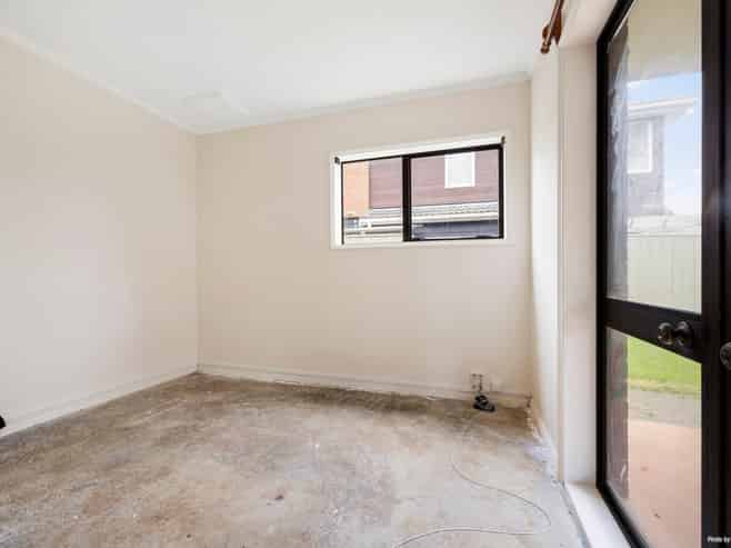 77 Kitchener Road, Milford