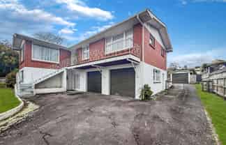 17 Awanui Street, Hilltop