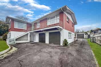 17 Awanui Street, Hilltop
