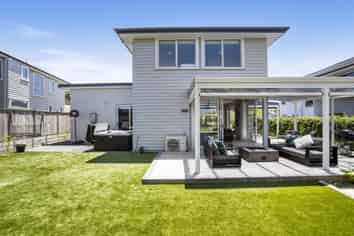23 Kukuwai Cres, Red Beach