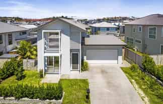 23 Kukuwai Avenue, Red Beach