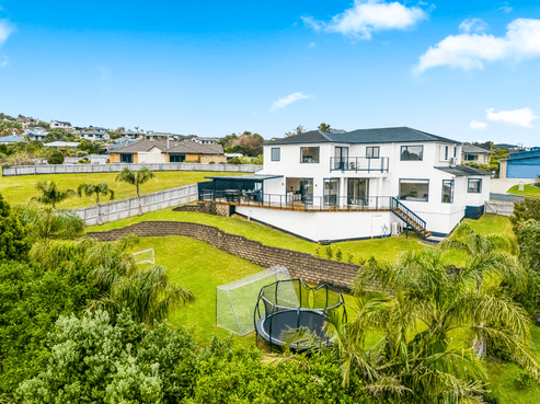 48 Roberta Crescent, Orewa