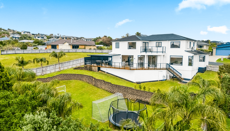 48 Roberta Crescent, Orewa