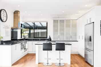 48 Roberta Crescent, Orewa