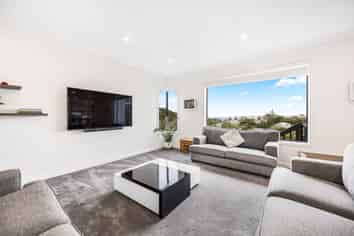 48 Roberta Crescent, Orewa