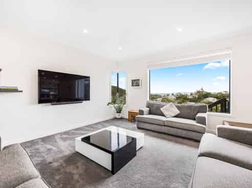 48 Roberta Crescent, Orewa
