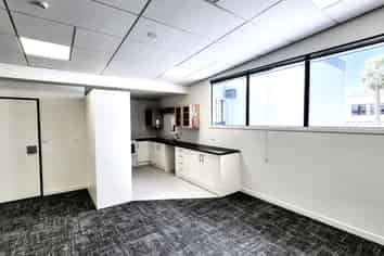 Prime Commercial Building – For Sale or Lease