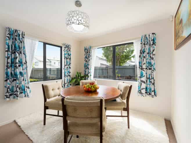 6 Newfound Way, Glen Eden