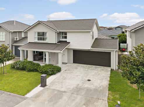 9 Flight Place, Takanini