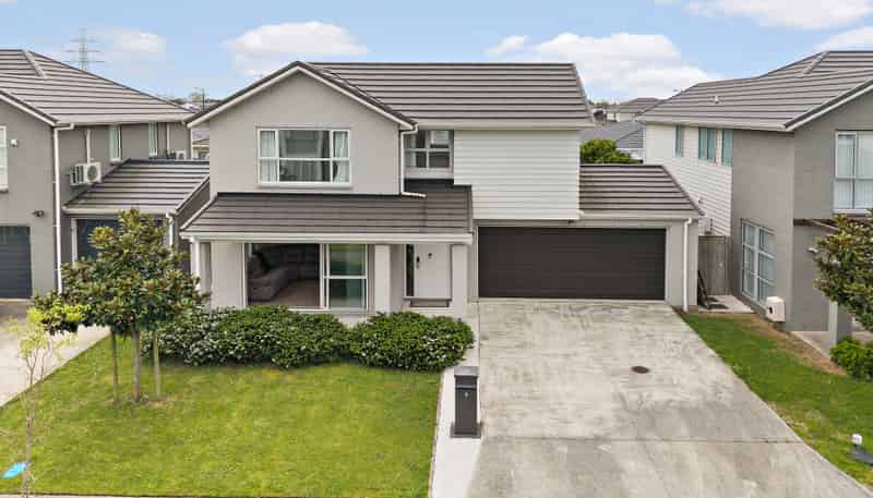 9 Flight Place, Takanini