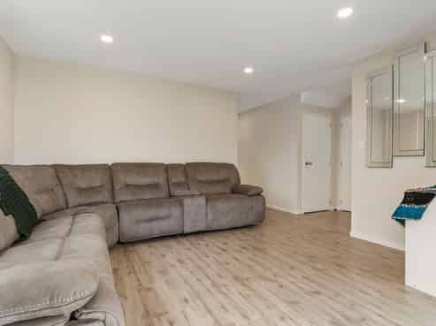 9 Flight Place, Takanini