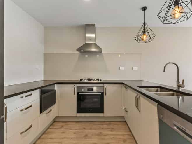 9 Flight Place, Takanini