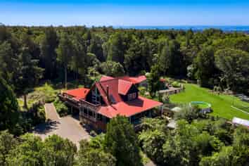 922 Pembroke Road West, Pembroke