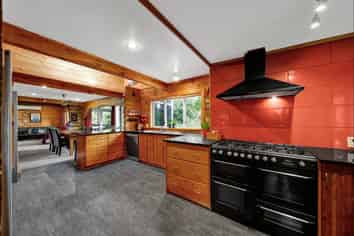 922 Pembroke Road West, Pembroke