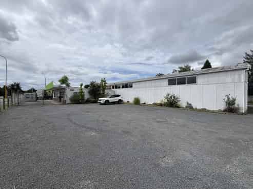 Prominent corner site in Pyes Pa