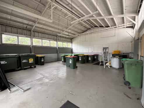 Prominent corner site in Pyes Pa