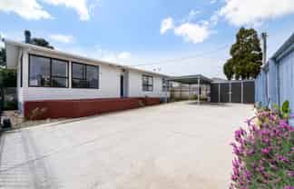 9 Garelja Road, Henderson