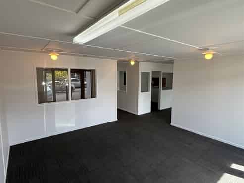 Trade Haven on Lake Rd