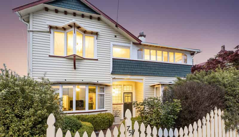 75 Eglinton Road, Mornington