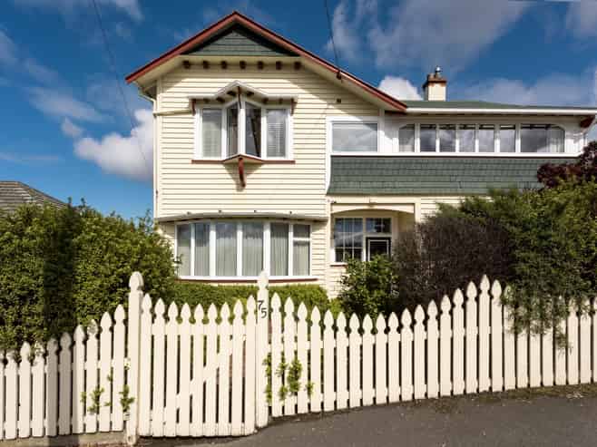 75 Eglinton Road, Mornington