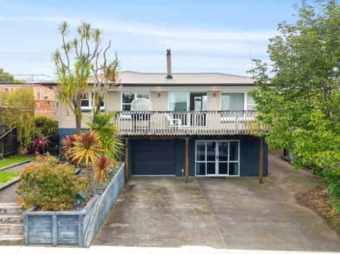 4 Moloney Terrace, Pukekohe