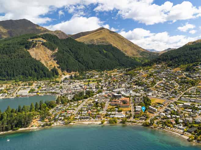 21 & 27 Adelaide Street, Queenstown