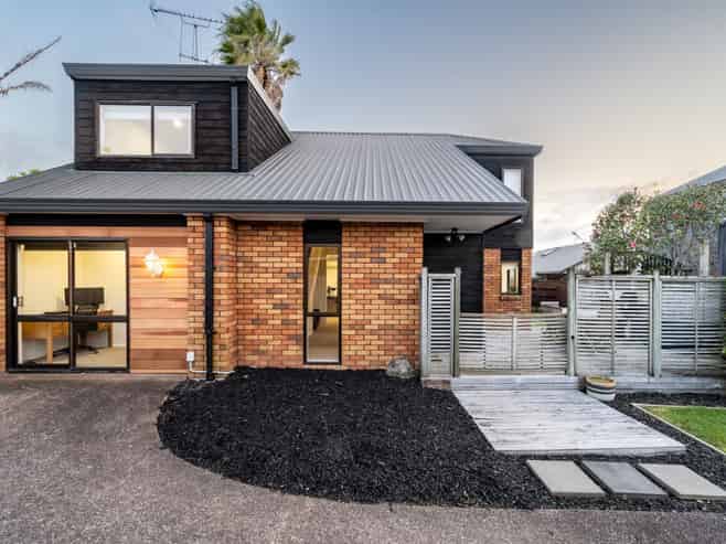 4/72 Moore Street, Howick