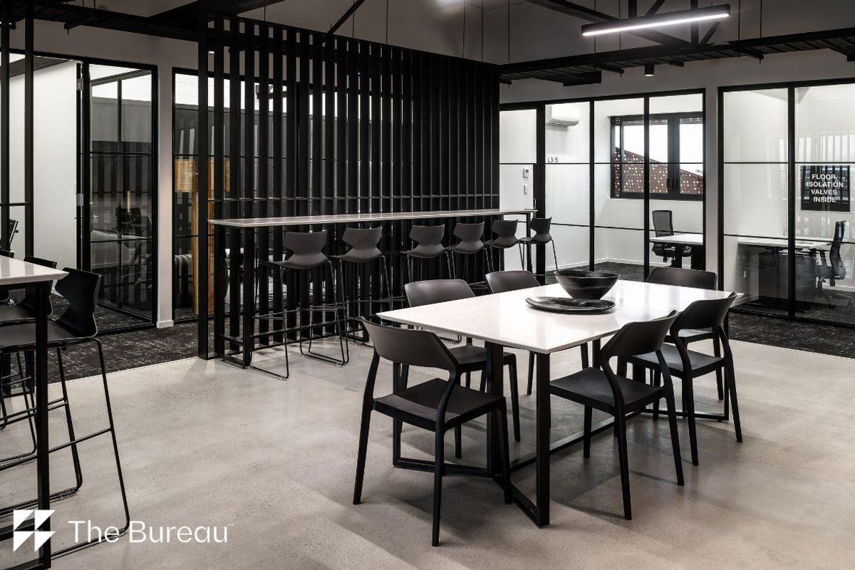 Premium Offices – Contemporary Fit-Out - Widok 2
