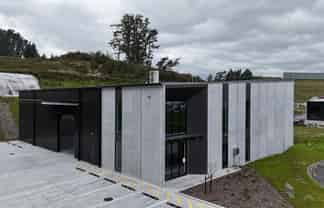 Brand new industrial unit on Patene