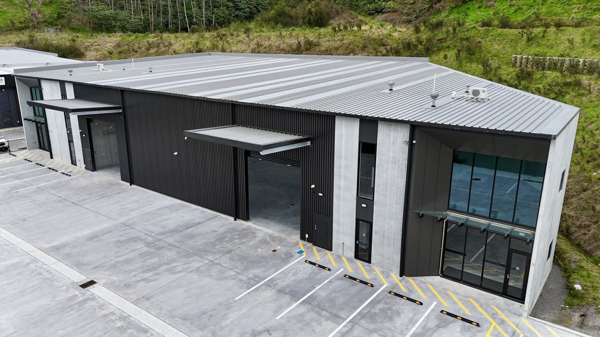 Brand new industrial Unit 1 and Unit 2 on Patene - Ansicht 4