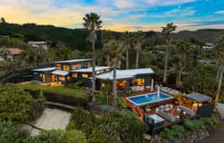 17 Governors Heights, Whangamata