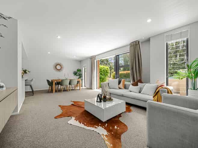 329 Millwater Parkway, Millwater