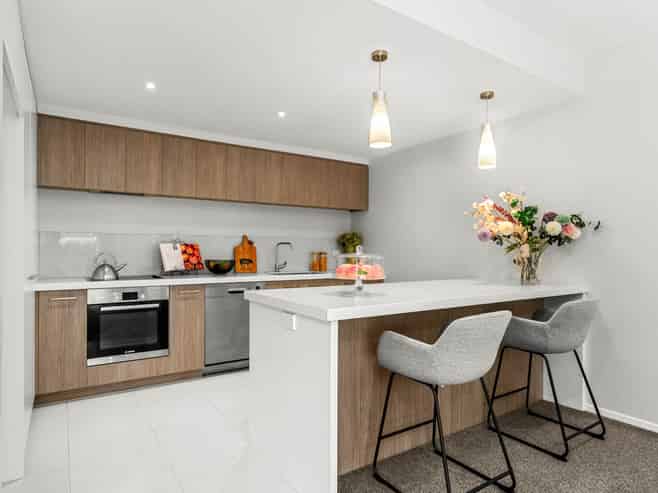 329 Millwater Parkway, Millwater