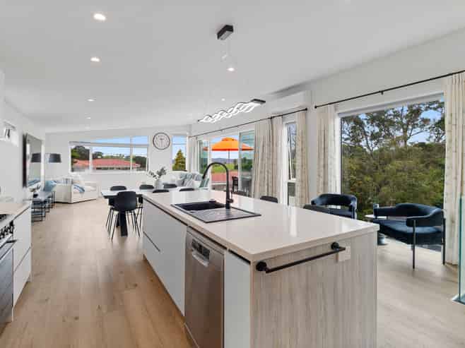 81 Wainui Avenue, Point Chevalier